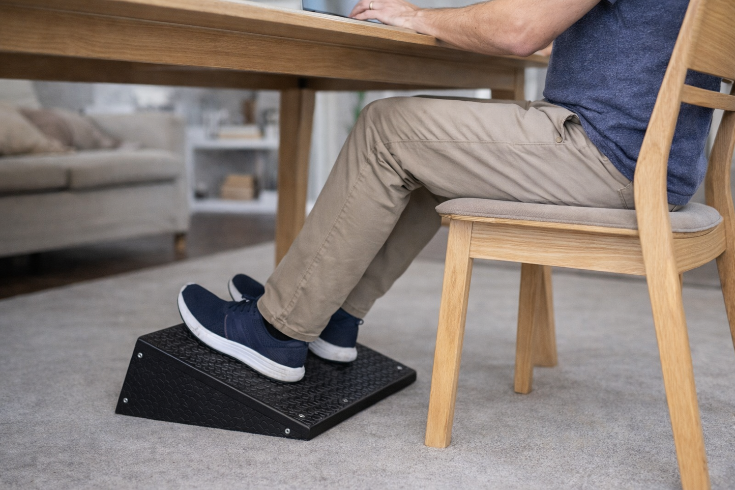 Deskvue Ergonomic Angled Foot Rest | Posture Support Wedge | Anti-Skid Mat | Stretch Wedge