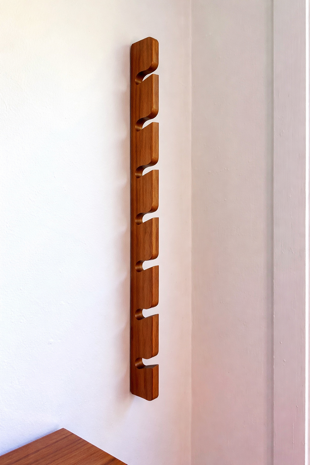 Deskvue Solid Wood Vertical Cap Rack | Minimal Wall Mounted Design | Hat Holder