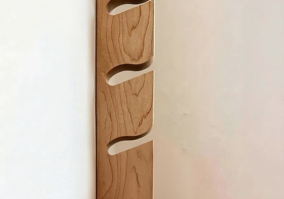 Deskvue Solid Wood Vertical Cap Rack | Minimal Wall Mounted Design | Hat Holder
